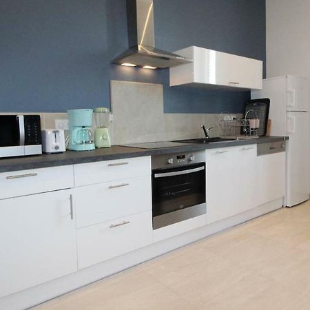 Appartement Spacieux Et Confortable La Roche-de-Glun Eksteriør bilde